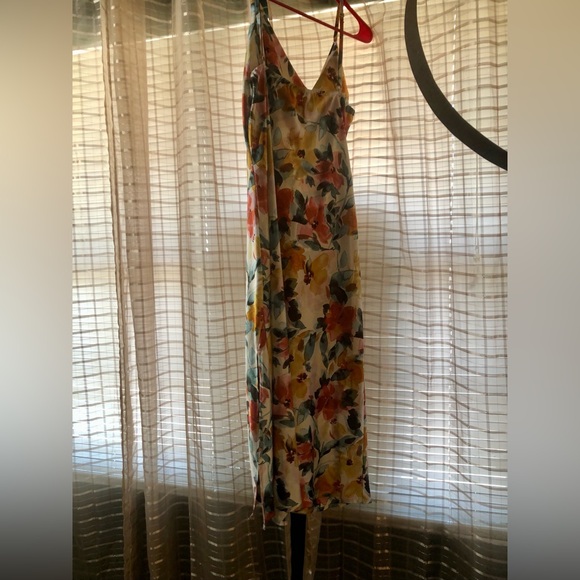 🩷SILKY DRESS - Picture 7 of 13